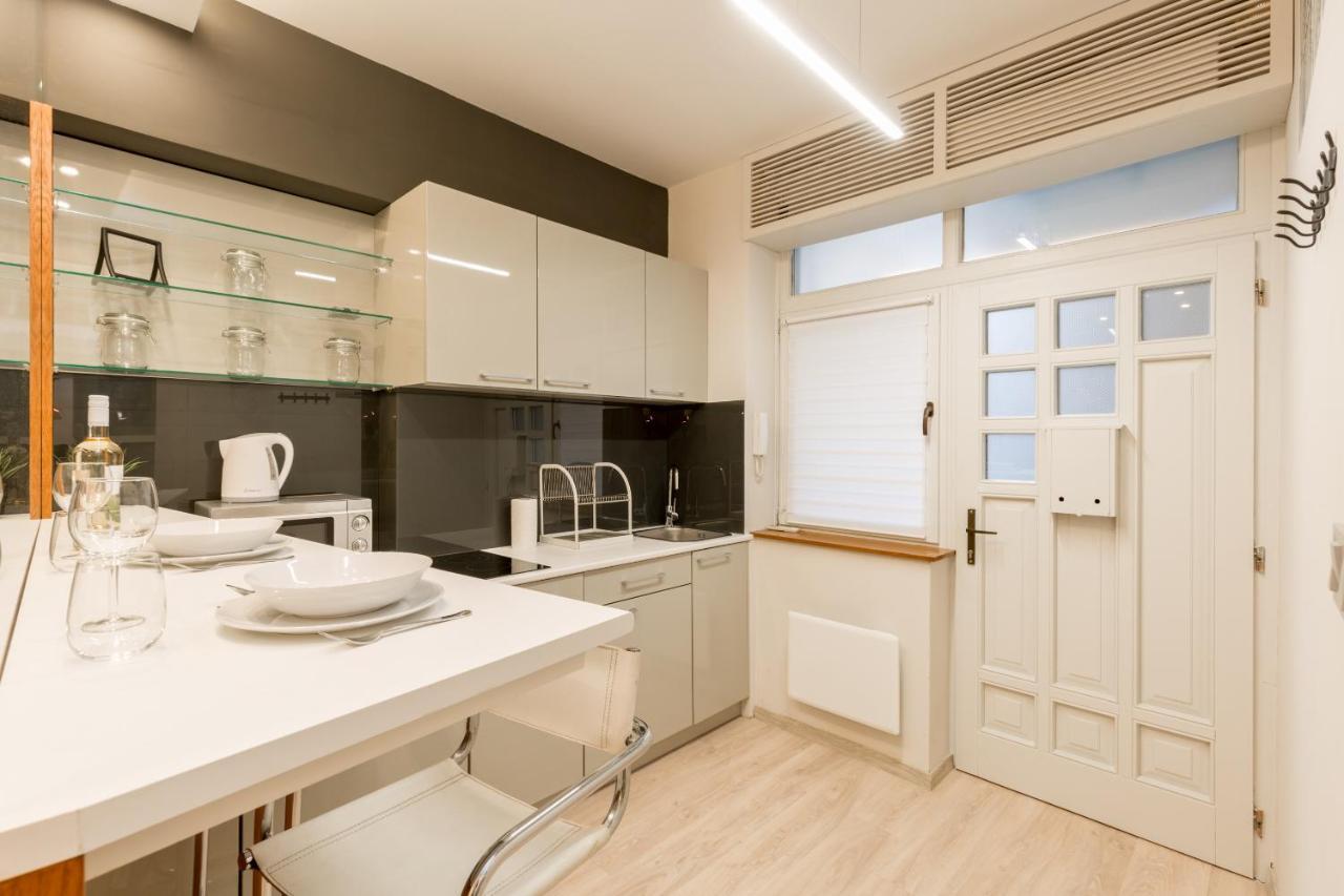 Retro Budapest Dream Suite Near The Danube المظهر الخارجي الصورة